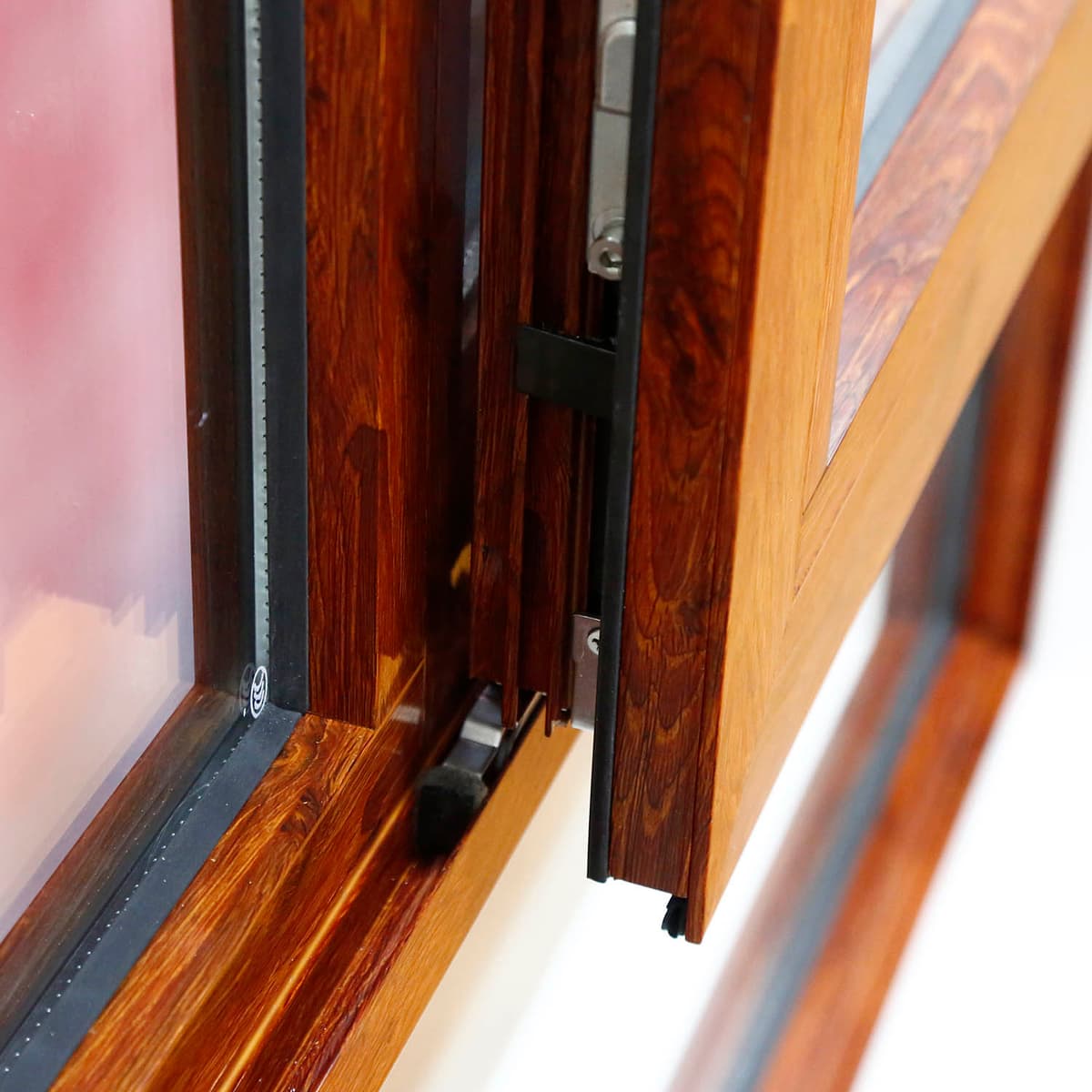 Aluminium Doors & Windows LMP70001