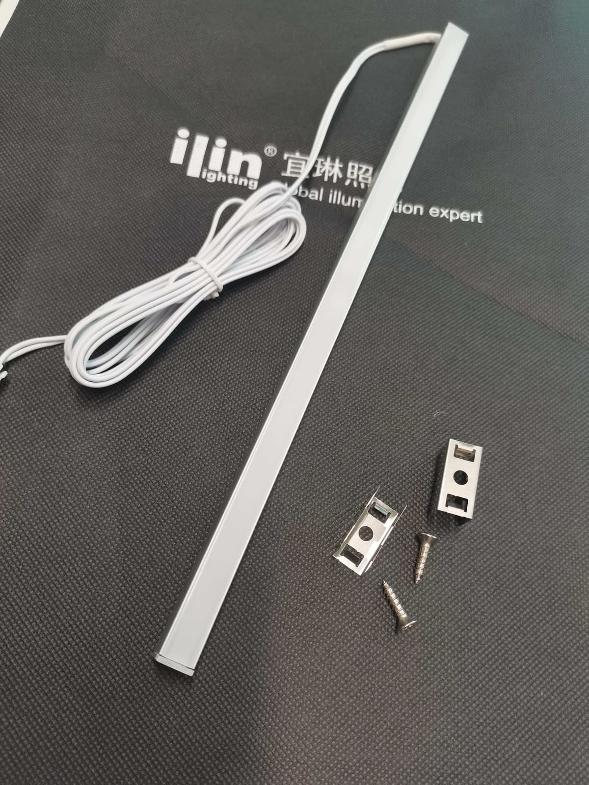 Đèn chiếu sáng YL1636M - ảnh thu nhỏ 2