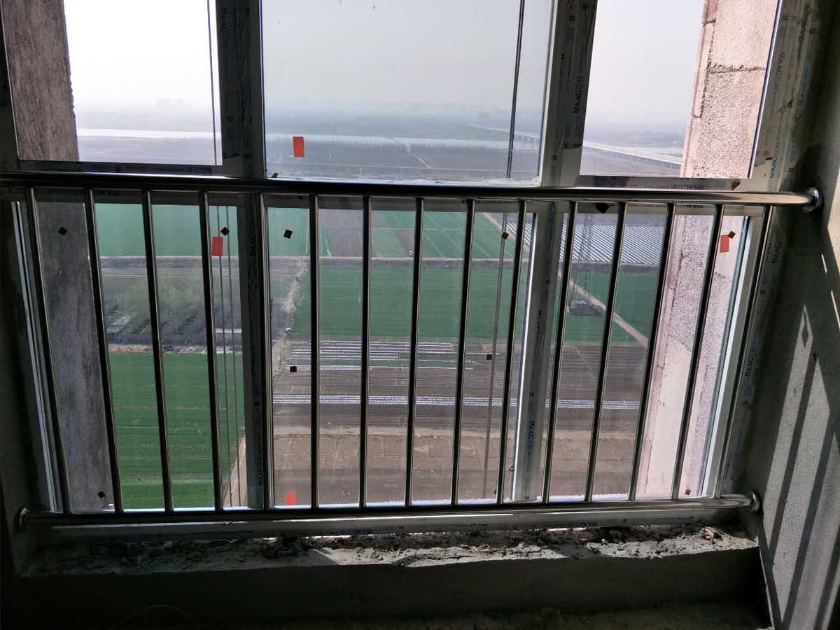 雄峰集团 Railings & Louvers CIV-56IT3 - ảnh thu nhỏ 3