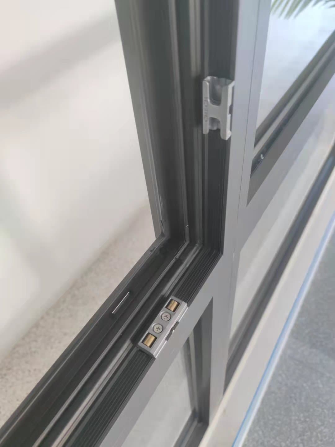 System Doors & Windows AW62
