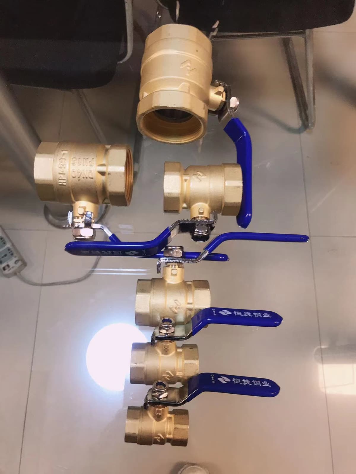 Valves HJ.1193 - image 1