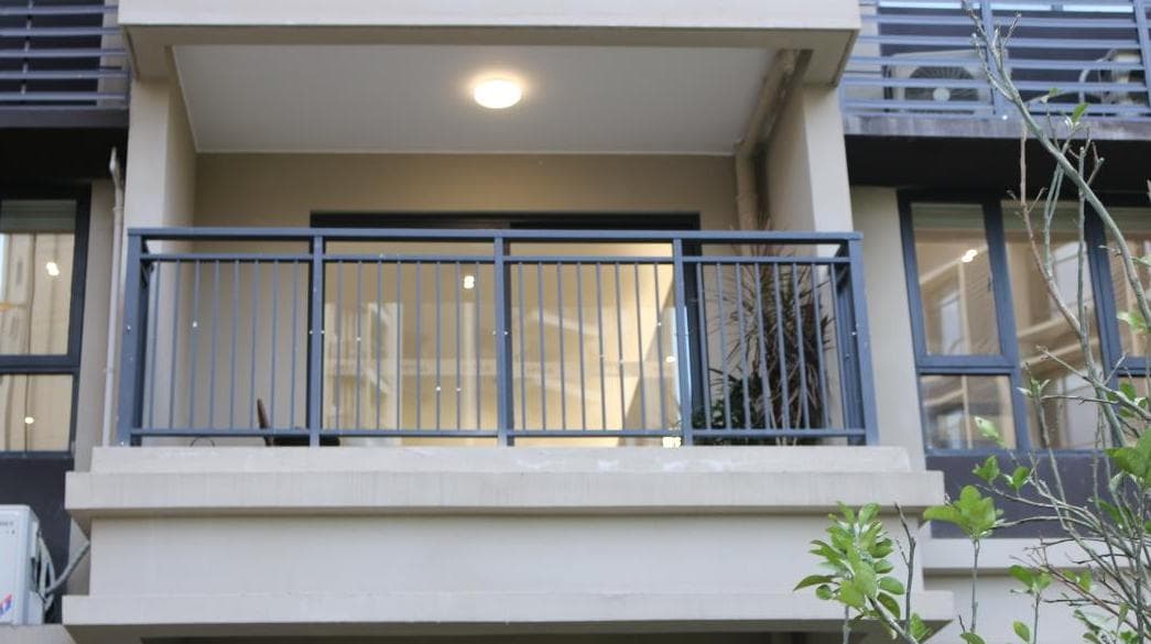 Railings & Louvers YT1200-002