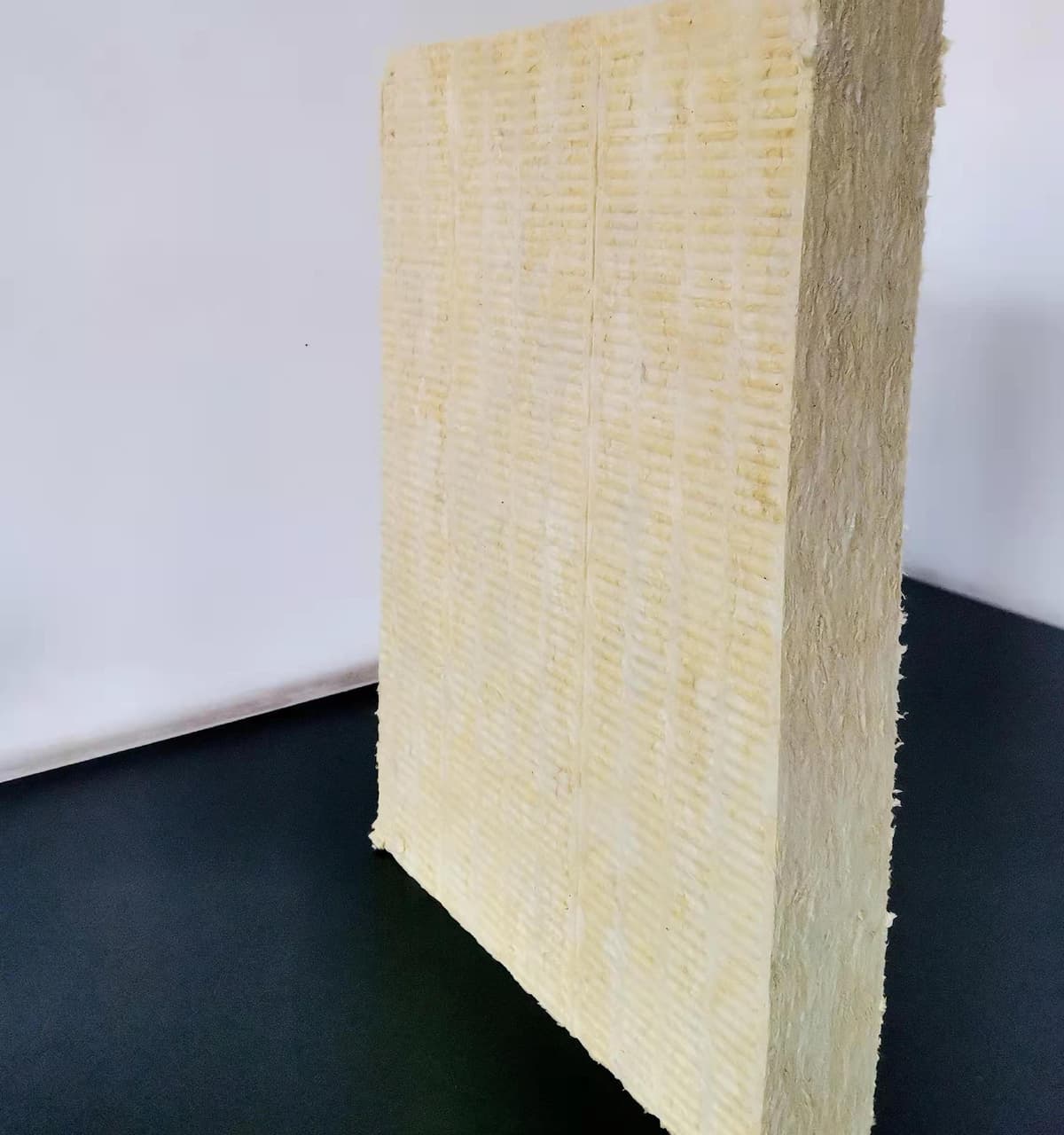 External Thermal Insulation 1200*600*100*140 - image 1