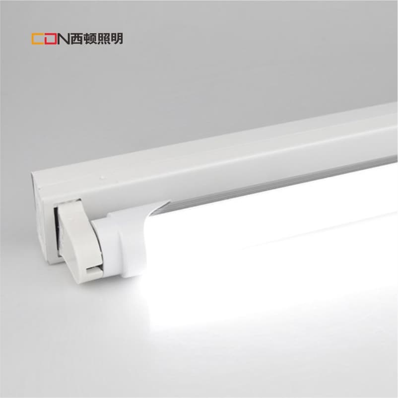 โคมไฟ CYZE140-T8/E